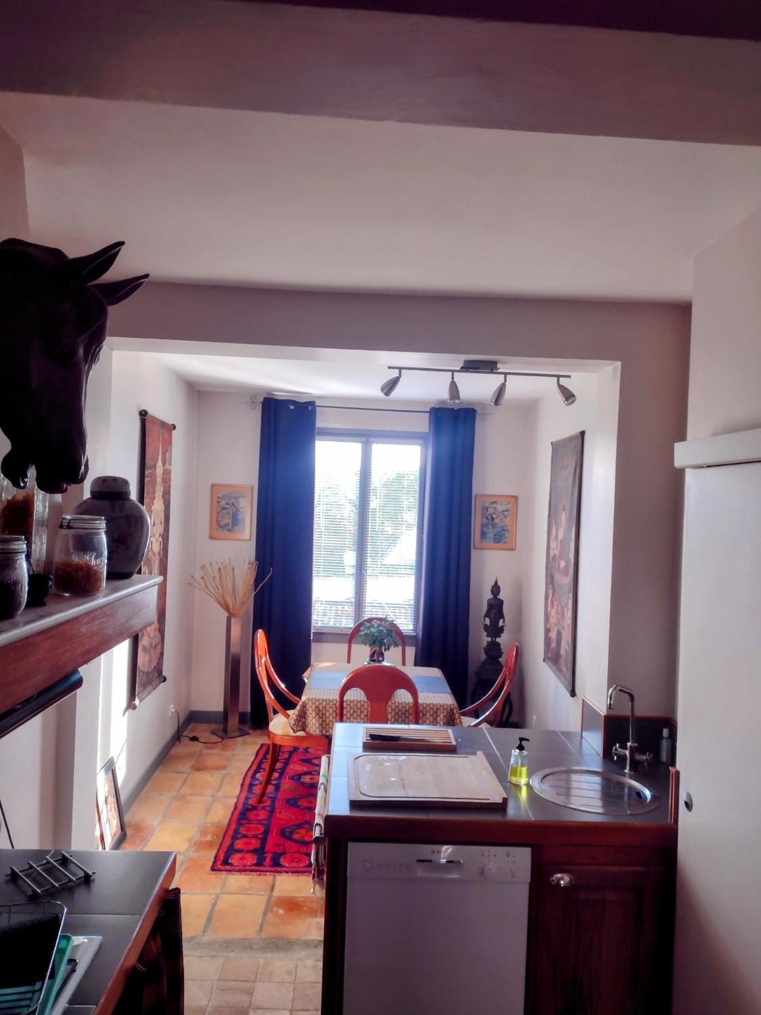 Au Gre Du Voyage Apartment Uzes Bagian luar foto